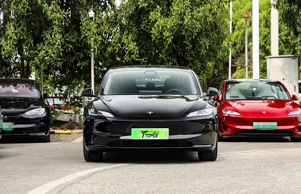imgi_3_1_3(10) (1) 2026 Tesla Model 3 – China Export Vehicle | Chinese Ev Cars in Algeria - Image 1